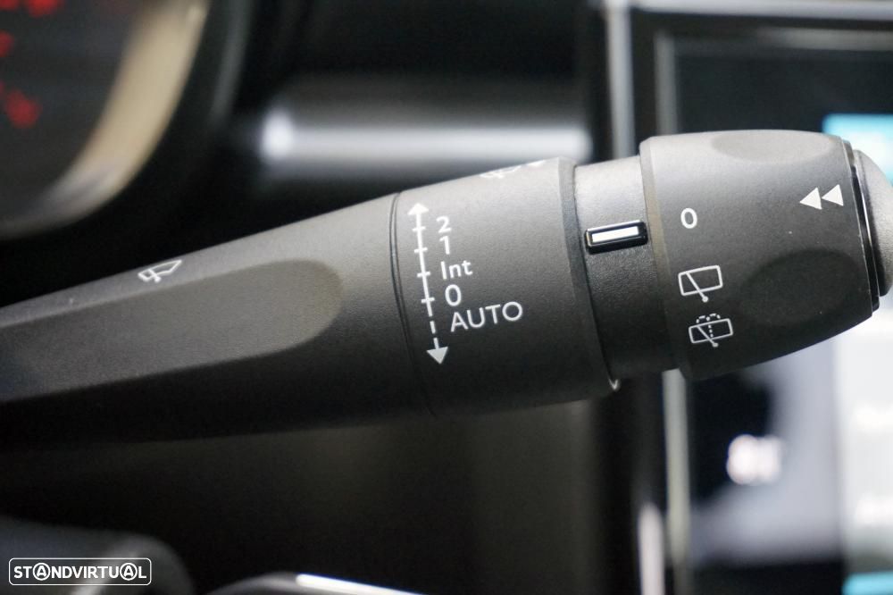 Citroën C3 1.2 PureTech Shine - 22