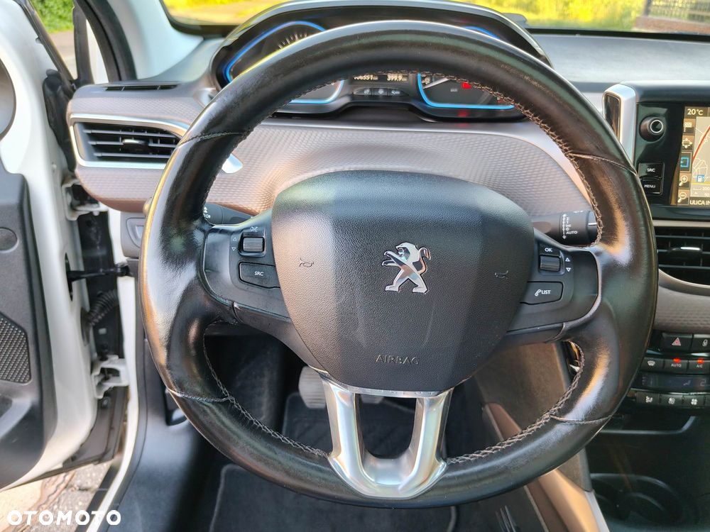 Peugeot 2008 PureTech 110 Stop&Start Allure - 32