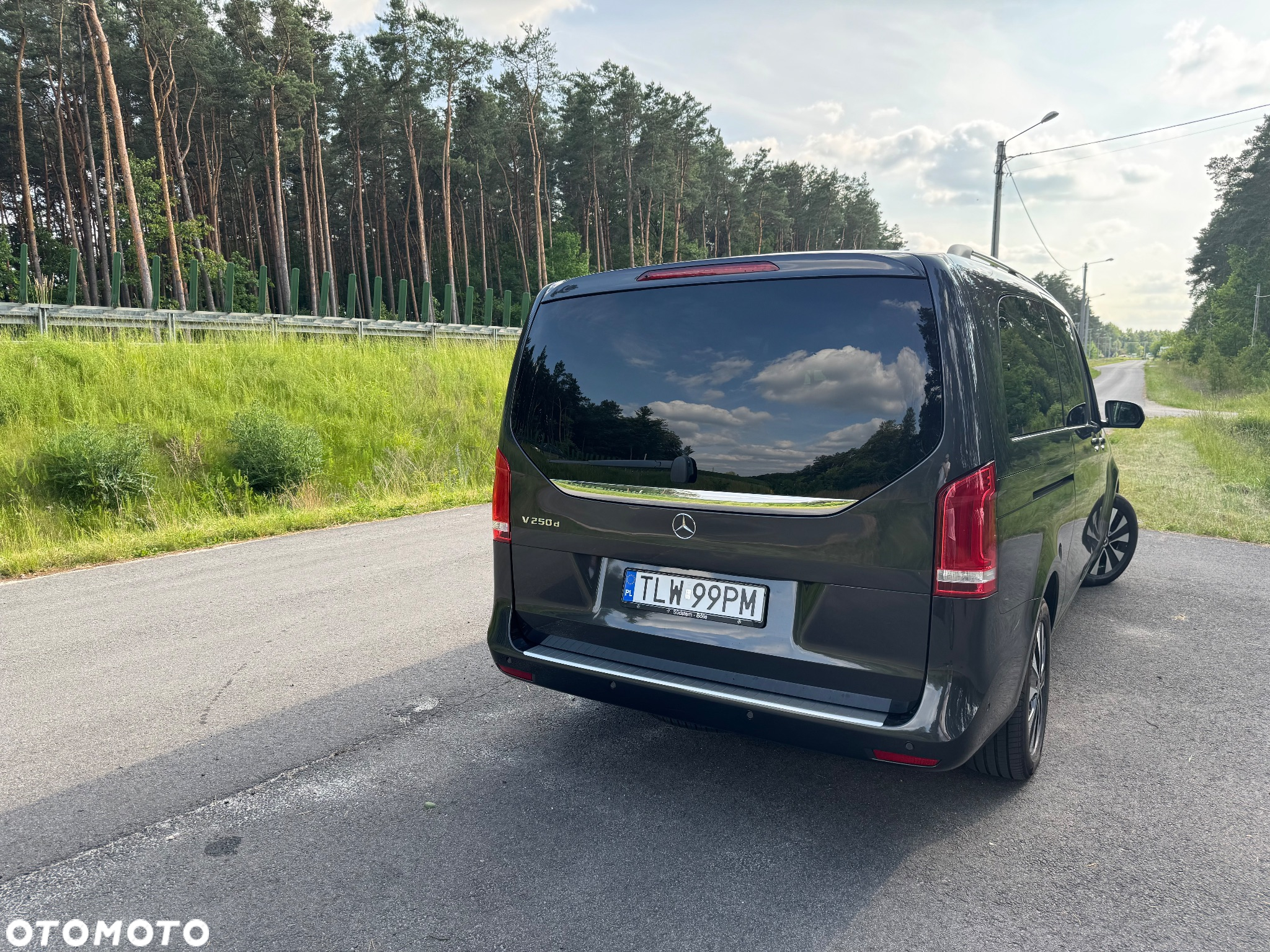 Mercedes-Benz Klasa V 250 d extralang 9G-TRONIC - 4