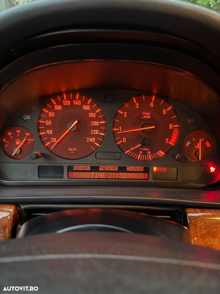 BMW Seria 7 - 23