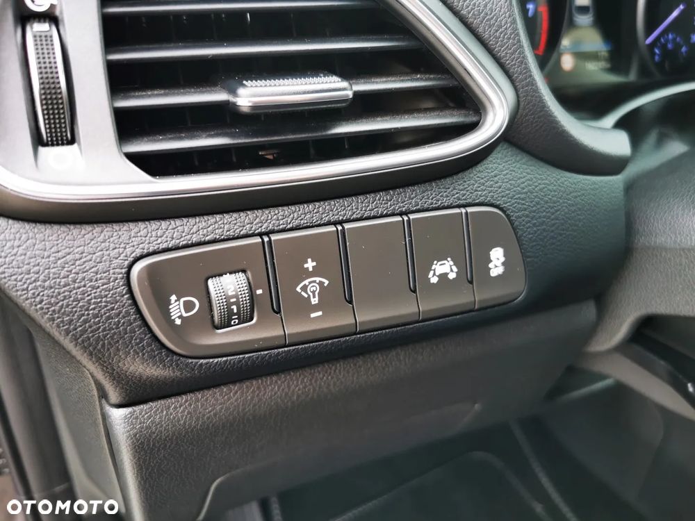 Hyundai i30 1.4 T-GDI Intro Edition - 23