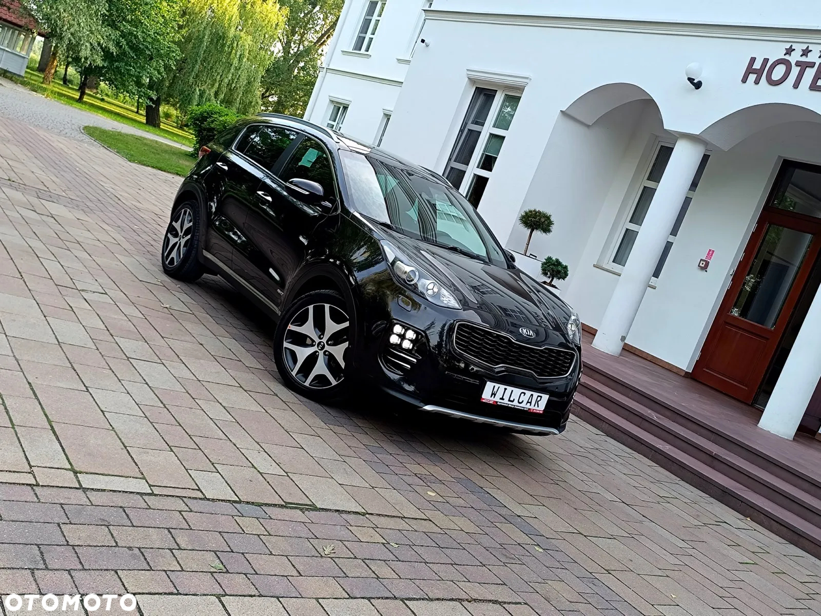 Kia Sportage 2.0 CRDI 4WD Automatik Dream-Team Edition - 37