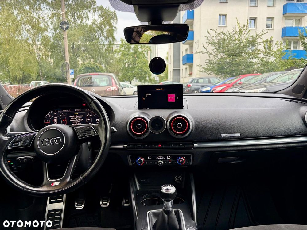 Audi A3 Sportback 2.0 TDI S line Sportpaket - 12