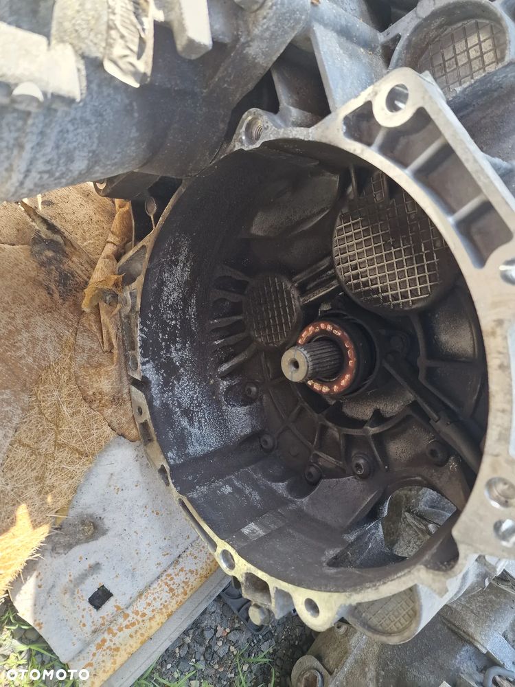 Skrzynia  biegów  vw  1.4  tsi  o kodzie LMX - 3