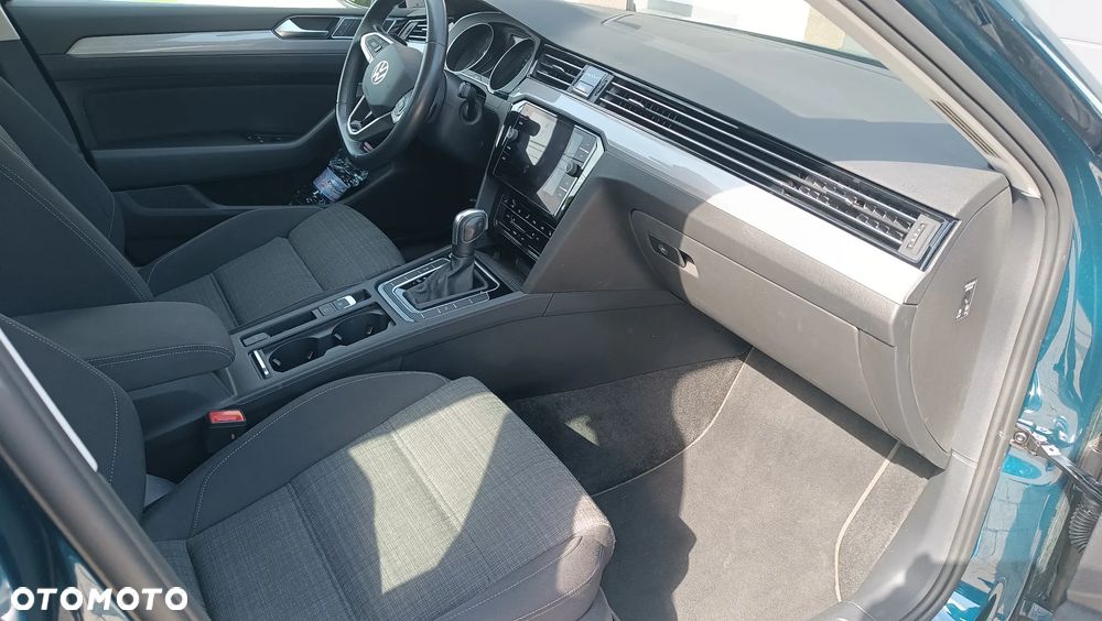 Volkswagen Passat Variant 2.0 TDI EVO Business DSG - 20