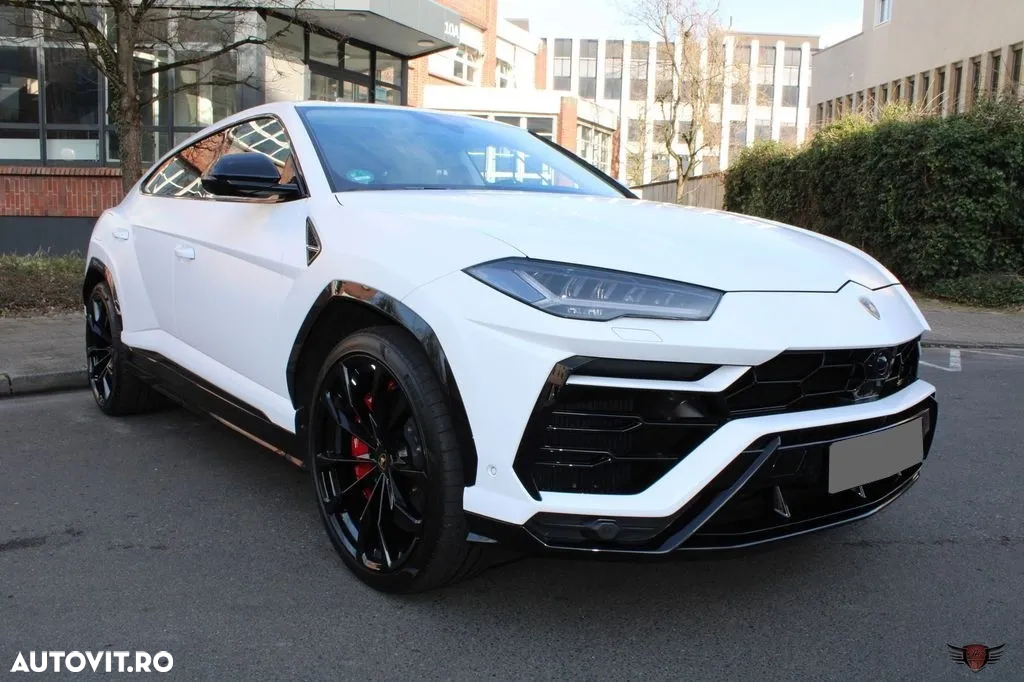 Lamborghini URUS Standard - 2