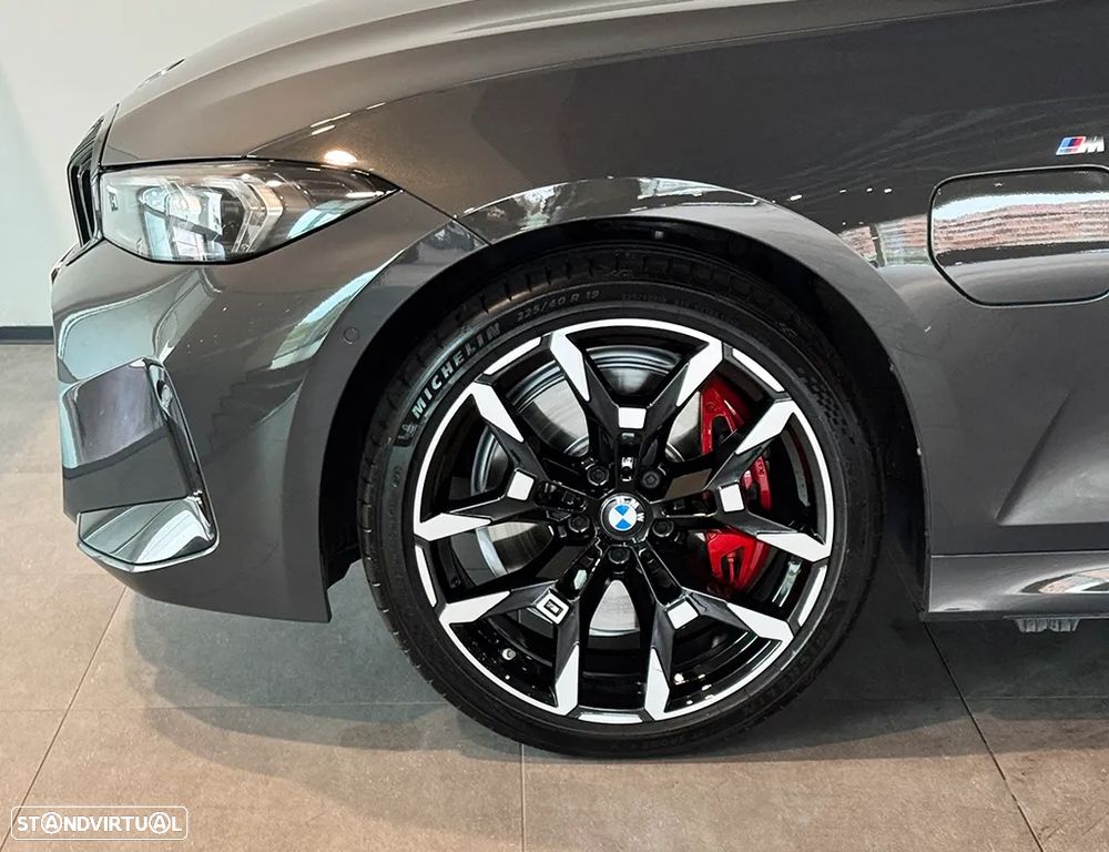 BMW 330 e Touring Pack Desportivo M Pro Auto - 20