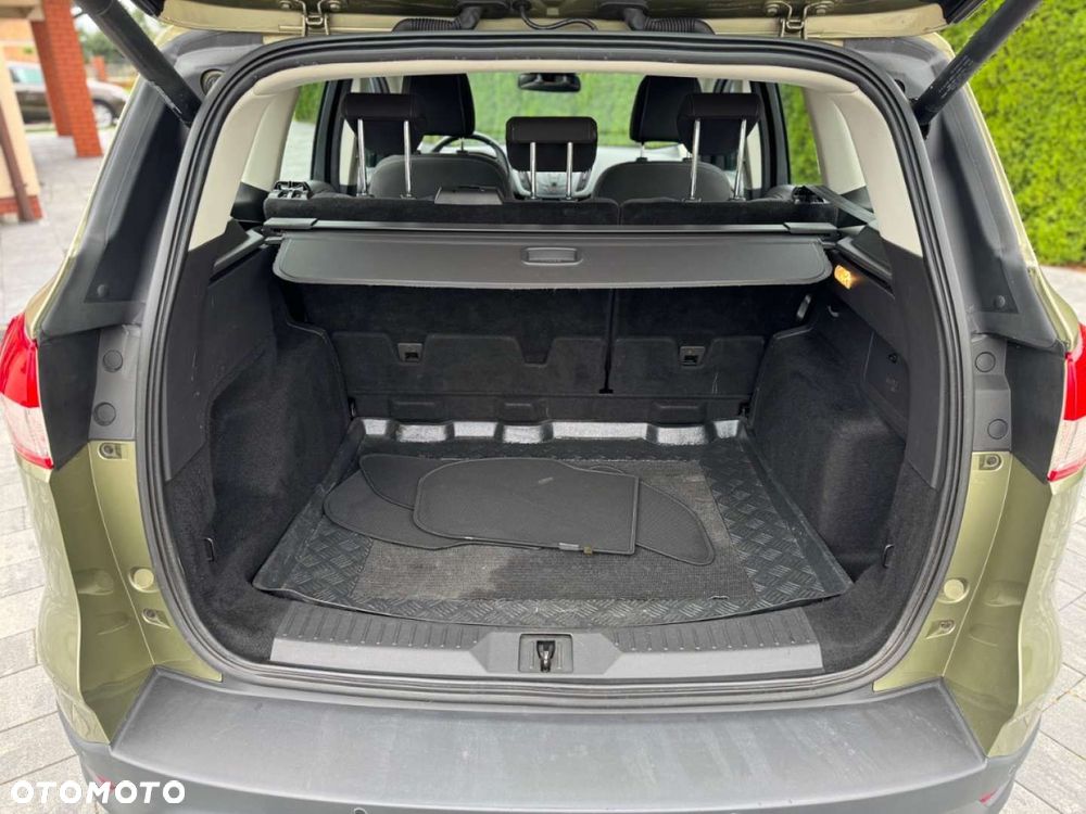 Ford Kuga - 29