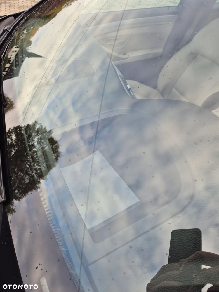 BMW Seria 5 M550d xDrive Sport-Aut - 36