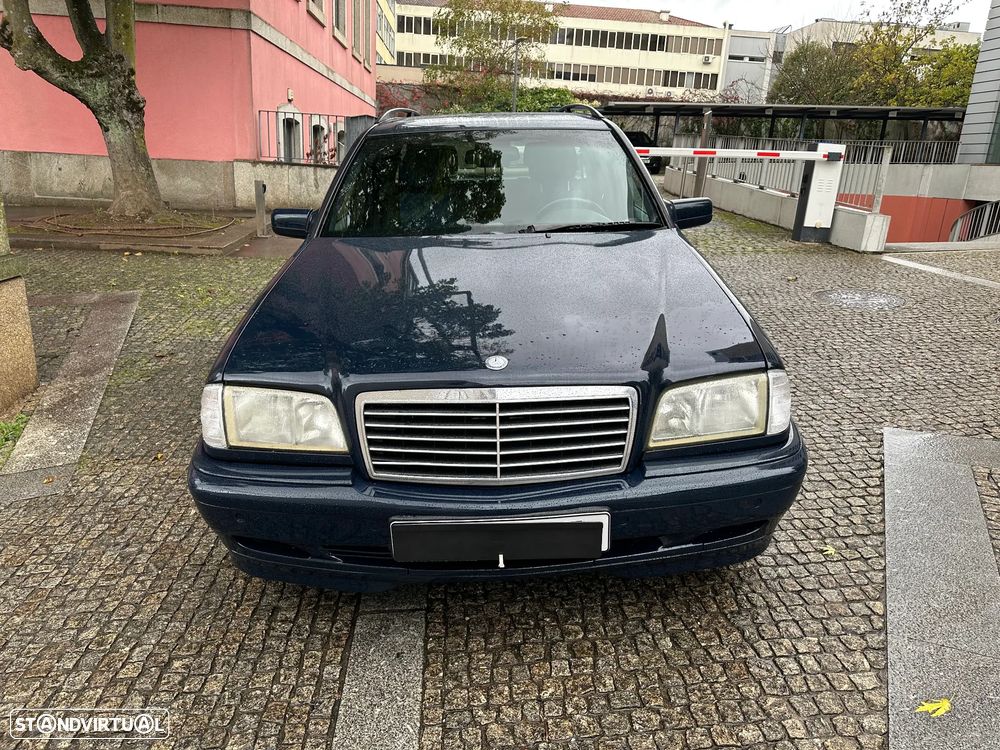 Mercedes-Benz C 220 - 12