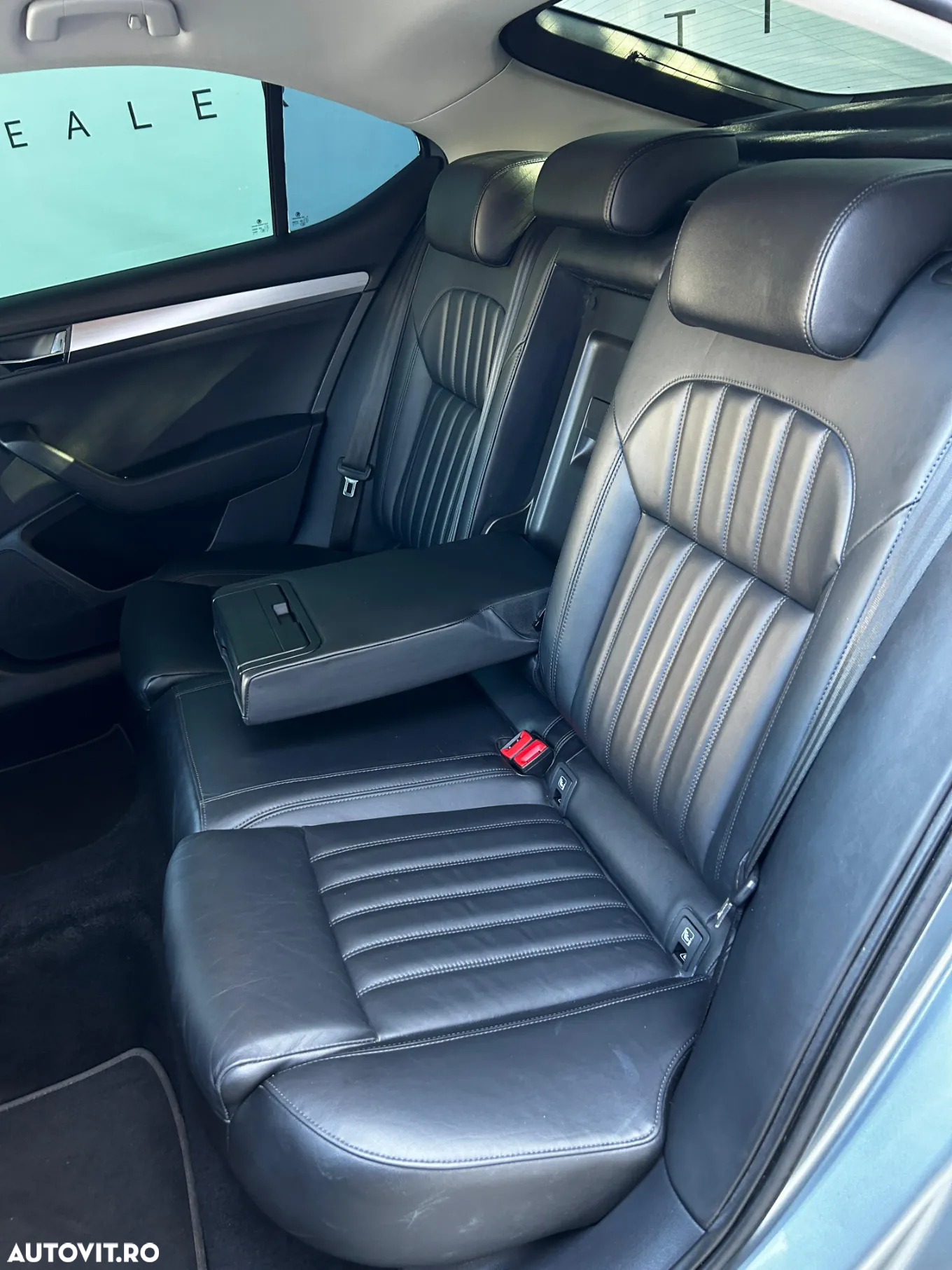 Skoda Superb 2.0 TDI DSG 4X4 Sportline - 7