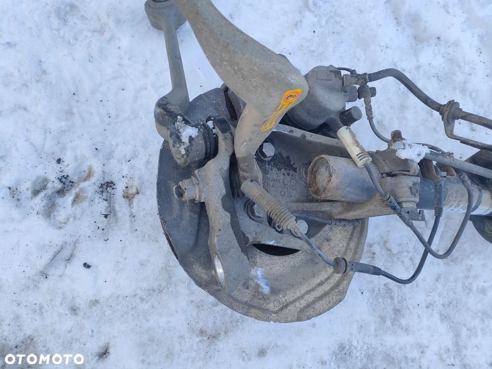 BMW E90 E91 LIFT 2.0 B ZWROTNICA AMORTYZATOR LEWY PRZÓD - 9