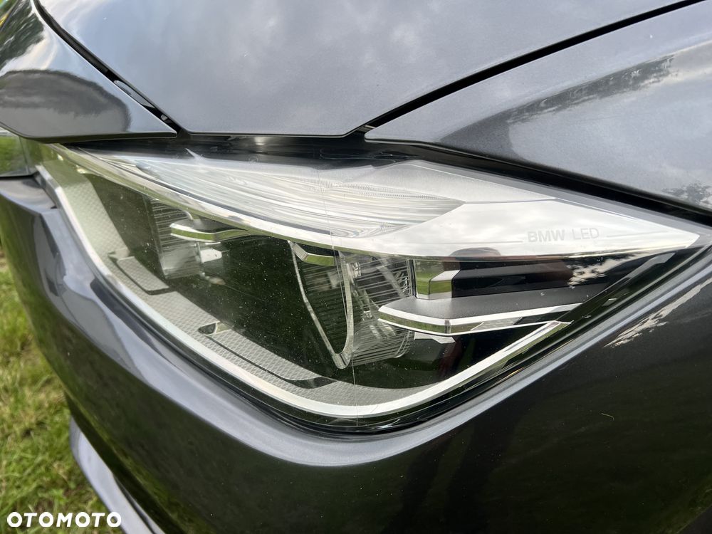 BMW Seria 3 318i Sport Line - 15