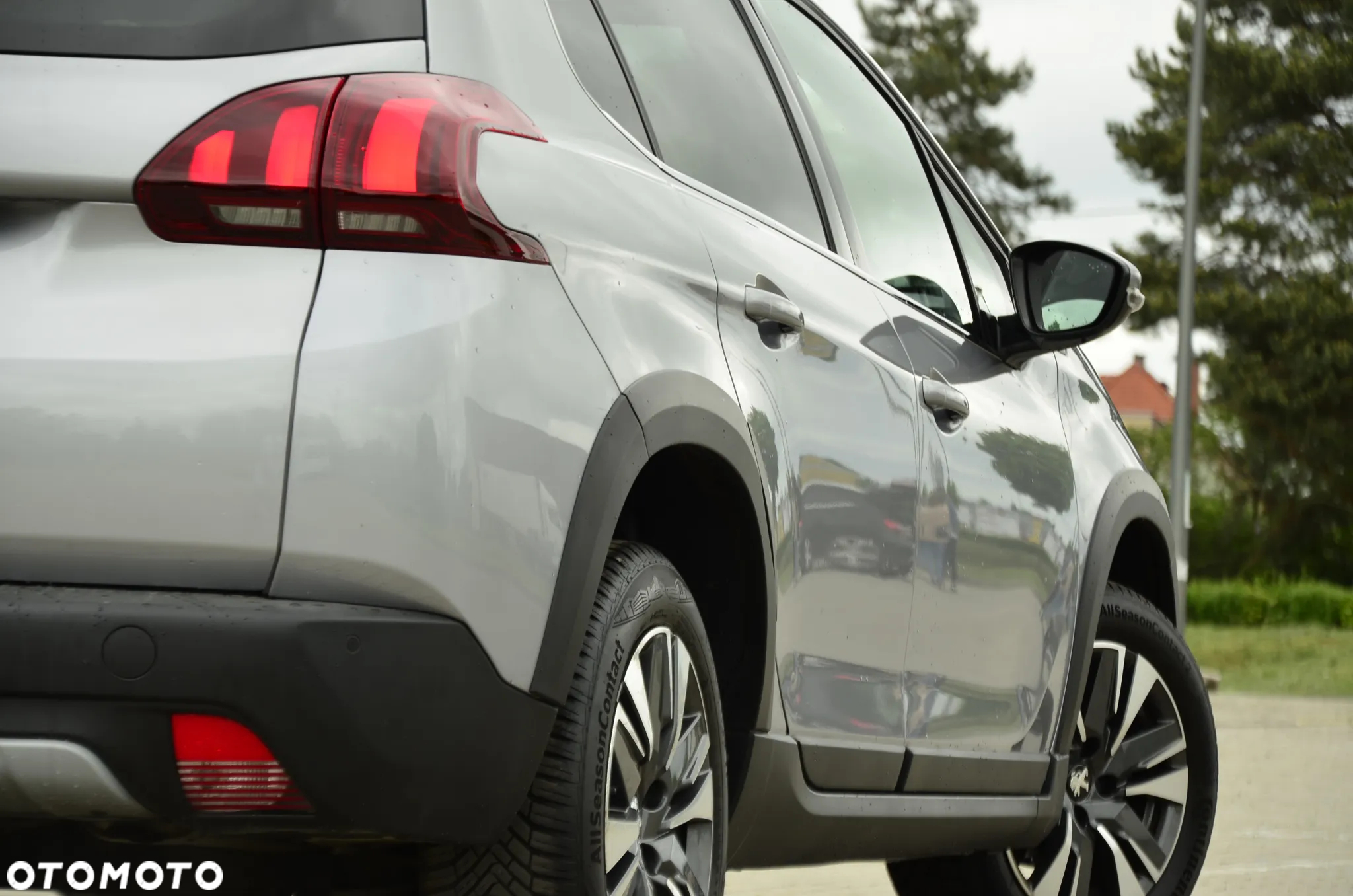 Peugeot 2008 1.2 PureTech Allure Pack S&S - 17