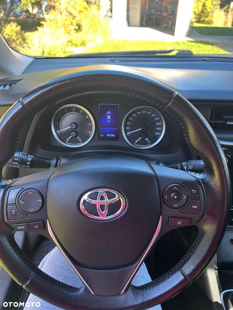 Toyota Corolla 1.6 Comfort - 7