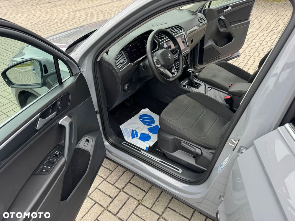 Volkswagen Tiguan - 30