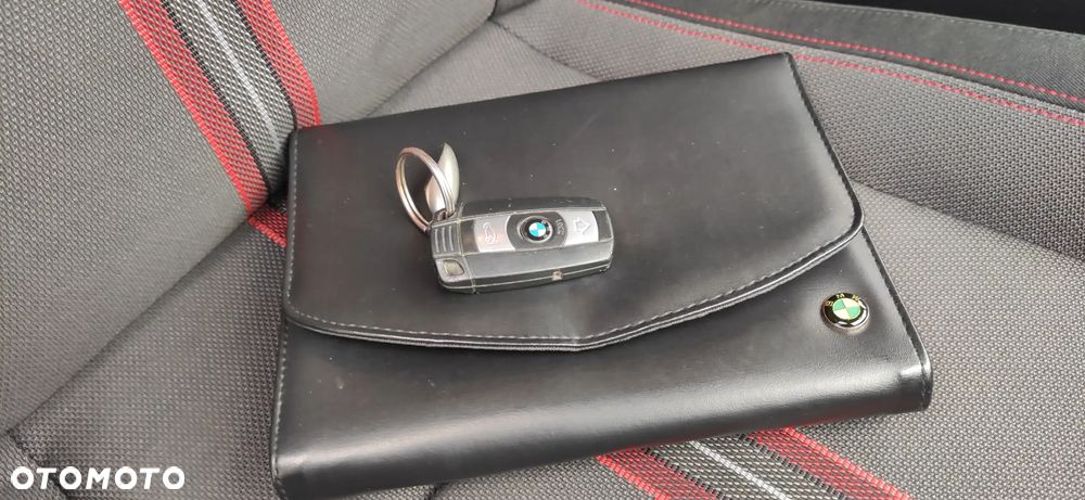 BMW X1 sDrive18i Sport Line - 12