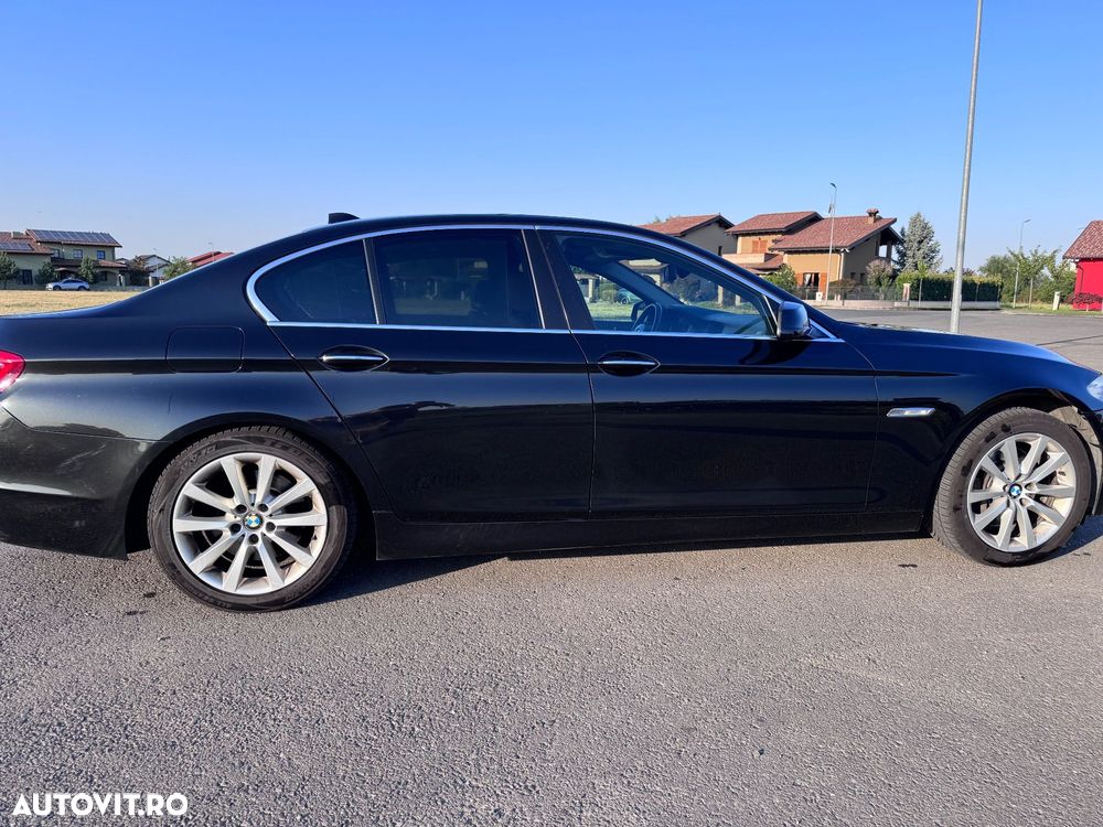 BMW Seria 5 525d xDrive - 3