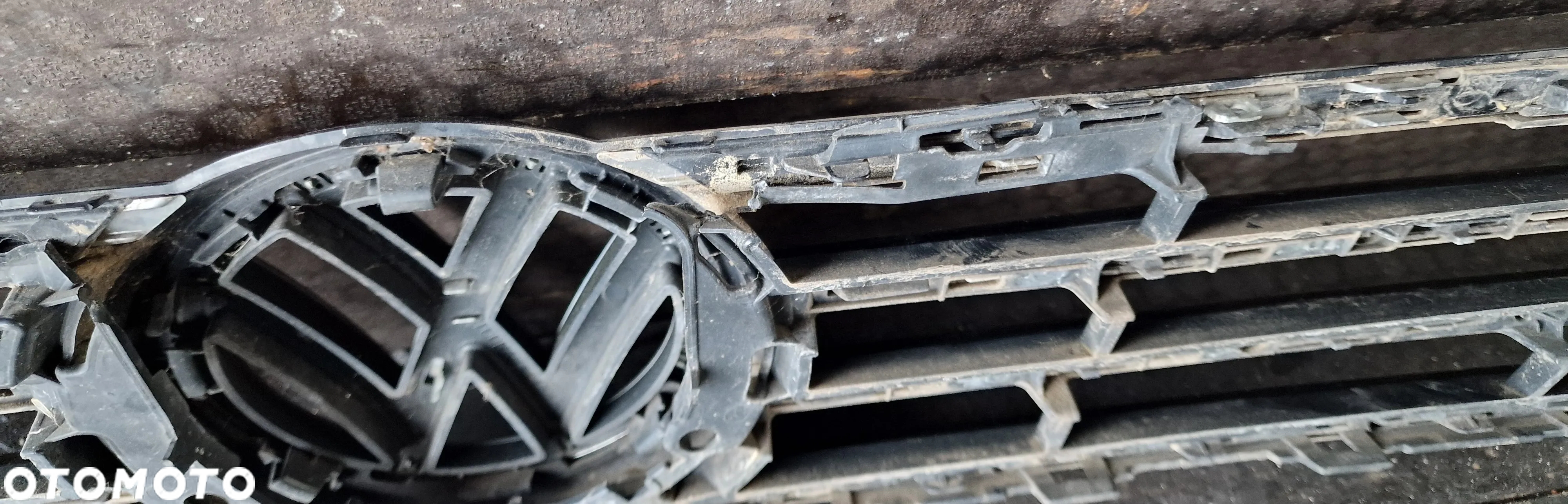 GRILL ATRAPA CHŁODNICY VW PASSAT B7 - 8