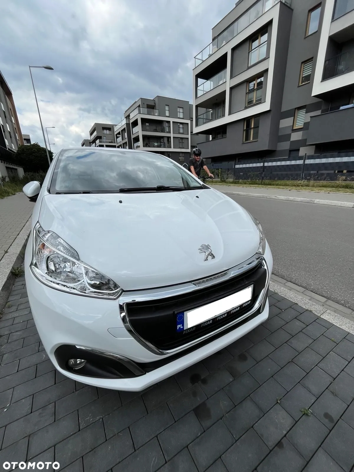 Peugeot 208 1.6 BlueHDi Active - 4