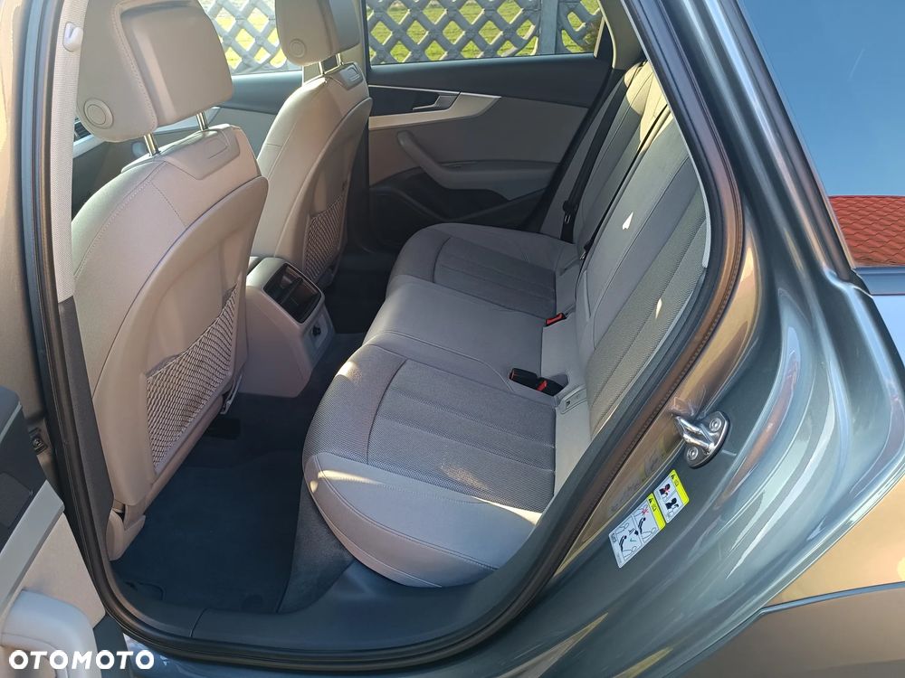 Audi A4 Avant 2.0 TDI S tronic quattro - 9