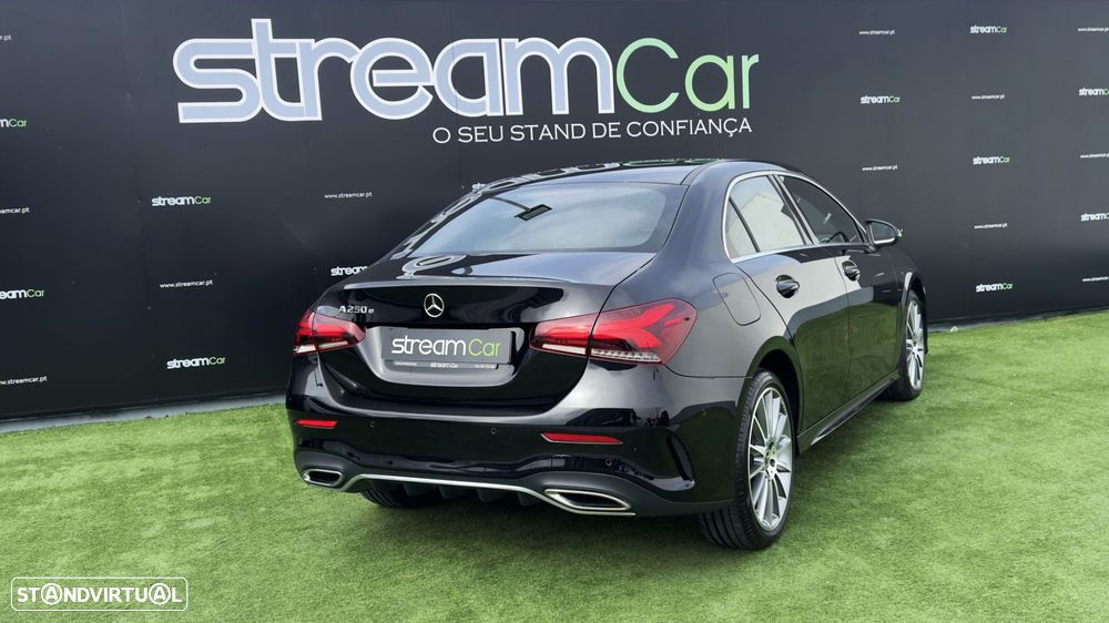 Mercedes-Benz A 250 Limousine e 8G-DCT AMG Line - 8