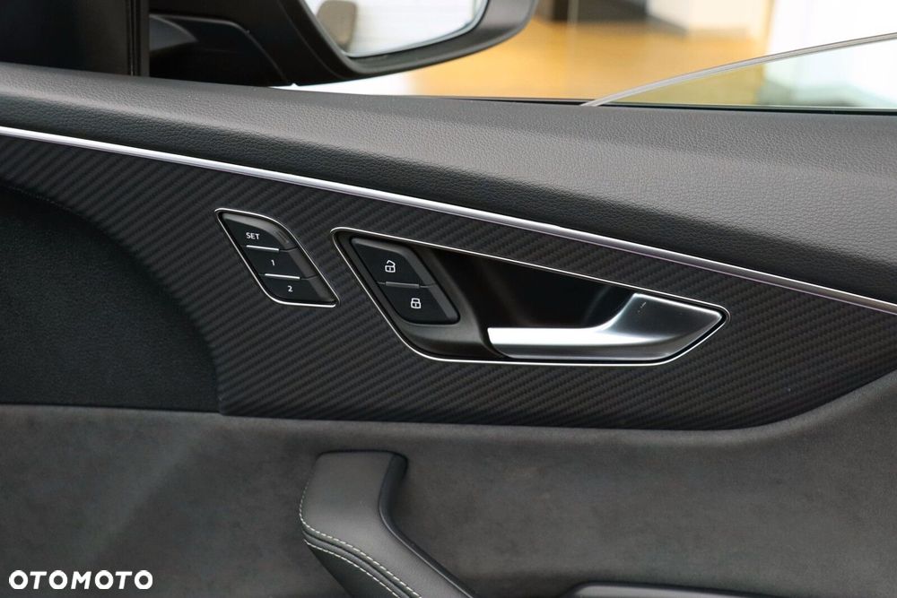 Audi SQ8 - 14