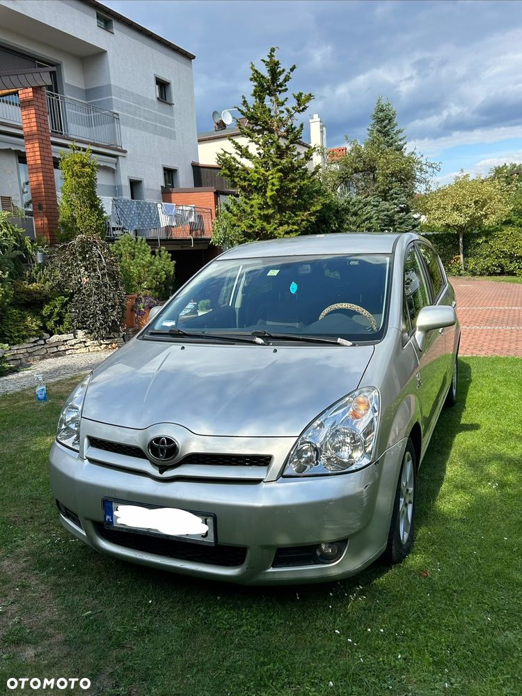 Toyota Corolla Verso 2.2 D-4D X + NAVI 7os - 2