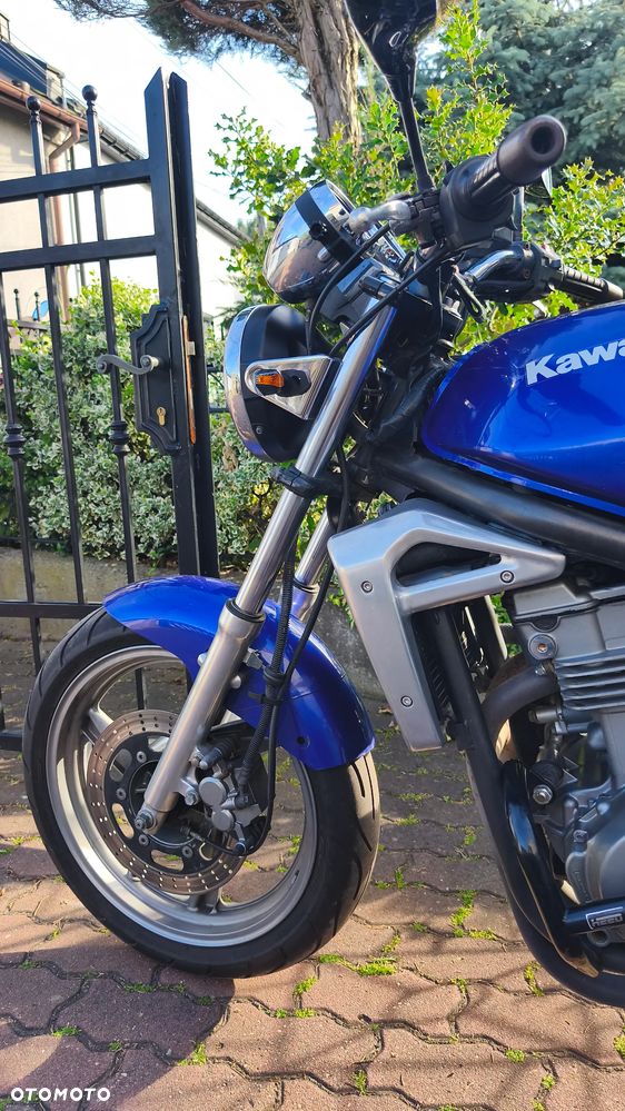 Kawasaki ER - 12