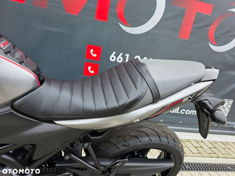 Suzuki SV - 8