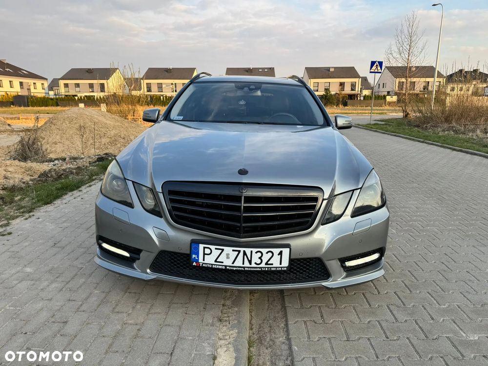 Mercedes-Benz Klasa E 350 CDI DPF 4Matic BlueEFFICIENCY 7G-TRONIC Avantgarde - 21