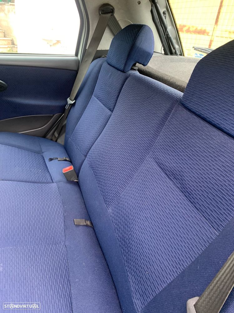 Fiat Punto 1.2 16V 80 Dynamic - 9