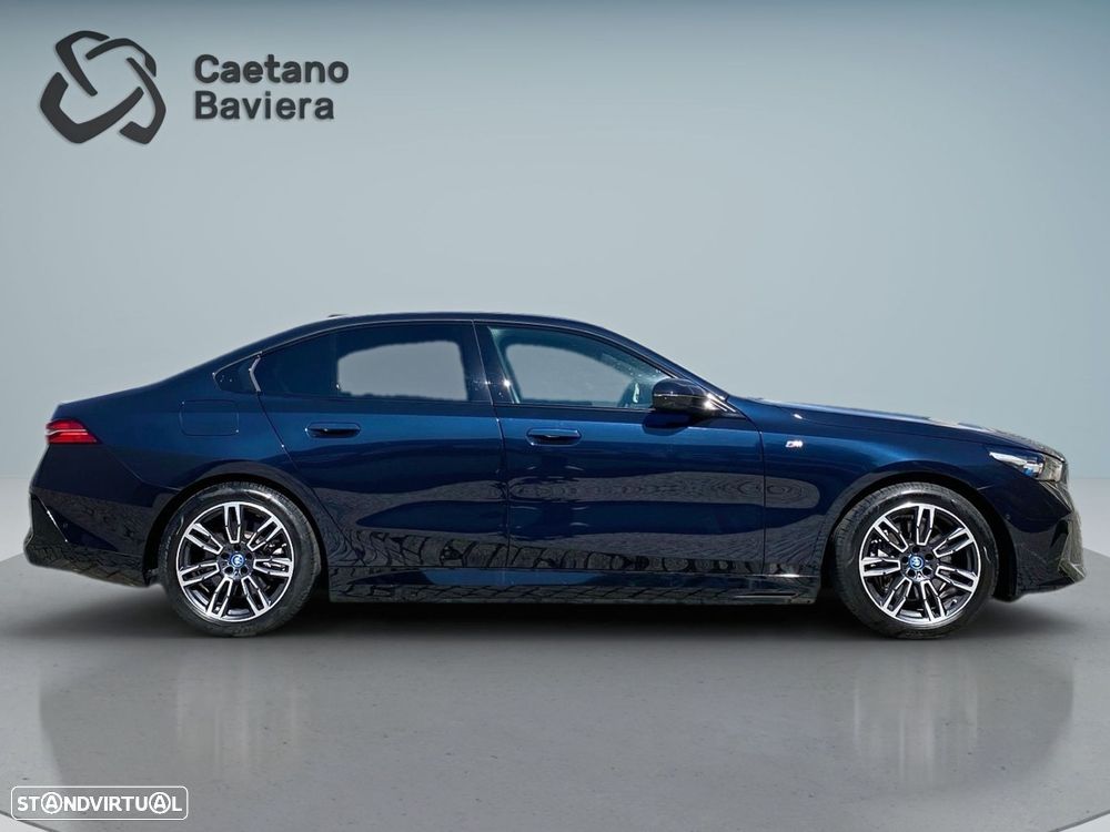 BMW i5 eDrive40 Pack Desportivo M - 24