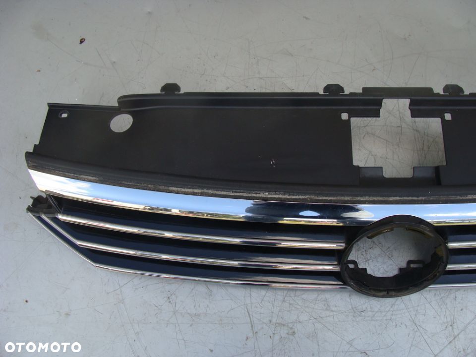 VW Passat B8 ATRAPA GRILL 3G0853653 - 5