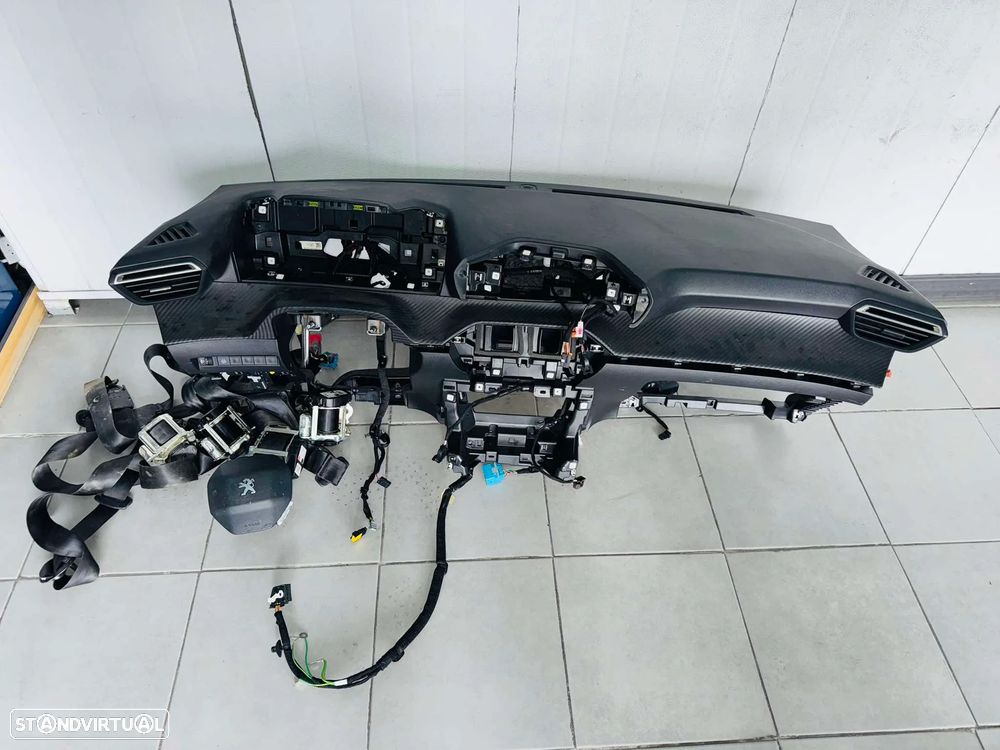 Conjunto de Tablier com Airbags Peugeot 208 / Peugeot 2008 - 2019 / 2025 - 2