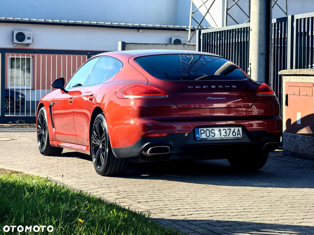 Porsche Panamera - 12