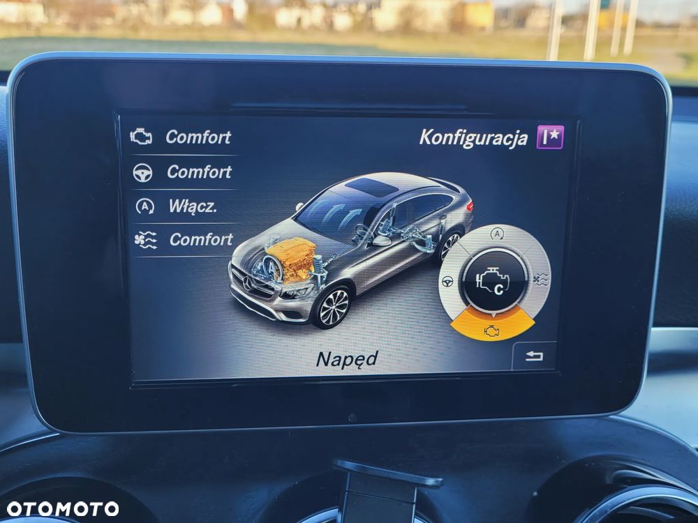Mercedes-Benz GLC - 29