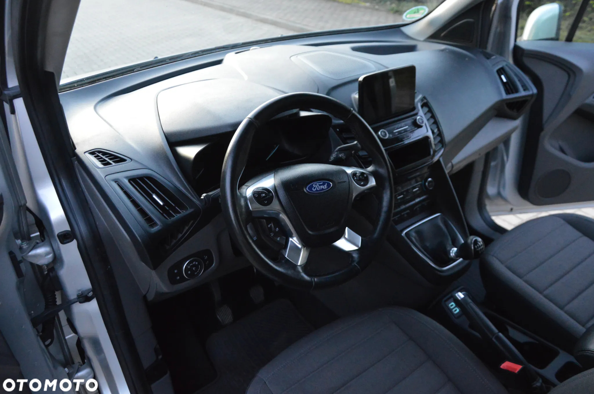 Ford Tourneo Connect 1.5 EcoBlue Start-Stop Titanium - 13
