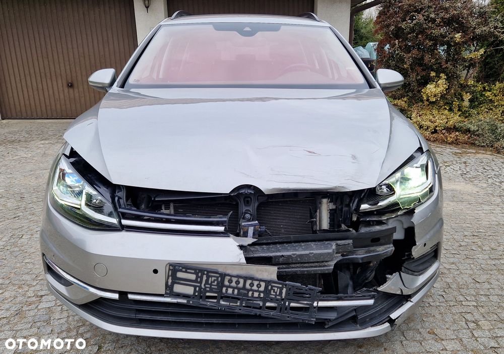 Volkswagen Golf 1.5 TSI BMT Evo Comfortline DSG - 2