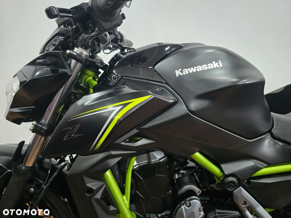 Kawasaki Z 650 - 18