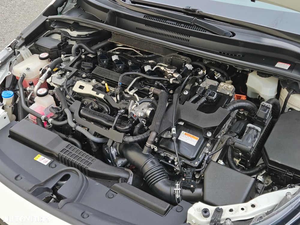 Toyota Corolla 2.0 HSD Exclusive Plus GR Sport Bi-Tone - 2