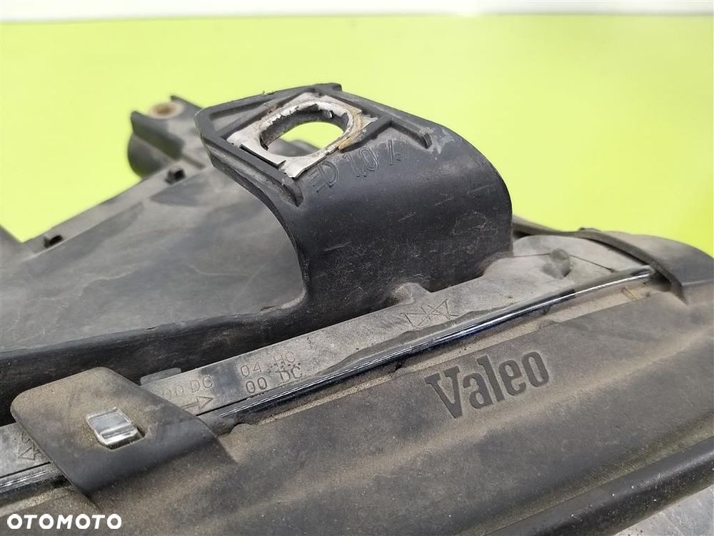 Reflektor lampa przód prawa Audi A4 B6 8E 2000-2004 8E0941004F - 4