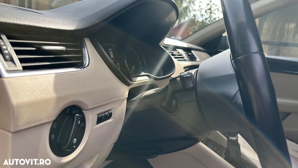 Skoda Octavia 2.0 TDI 4x4 ELEGANCE - 7