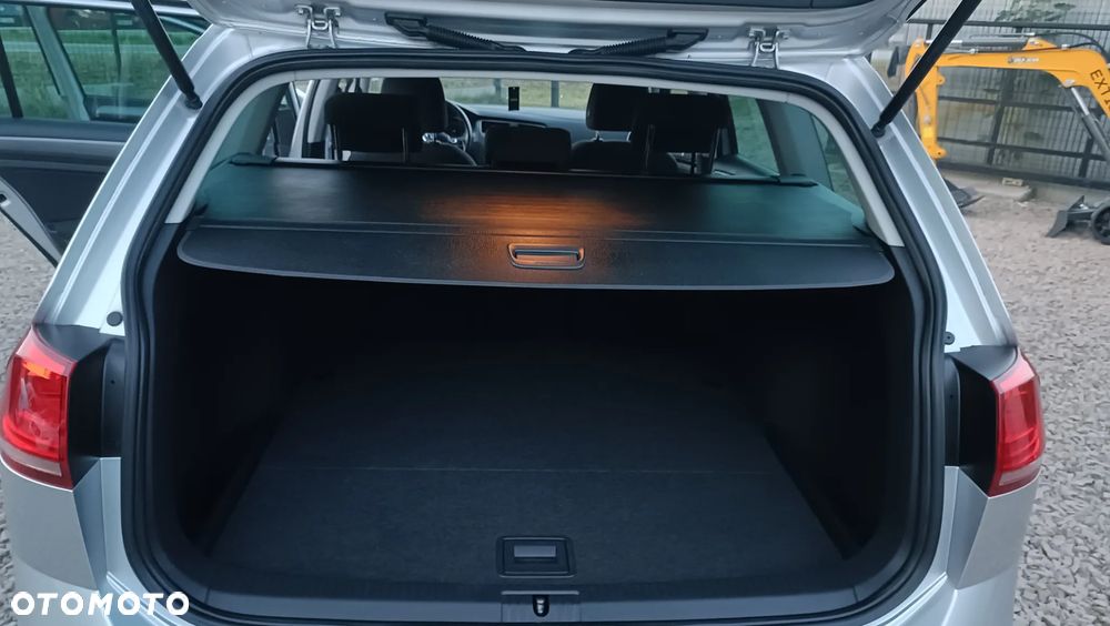 Volkswagen Golf - 9