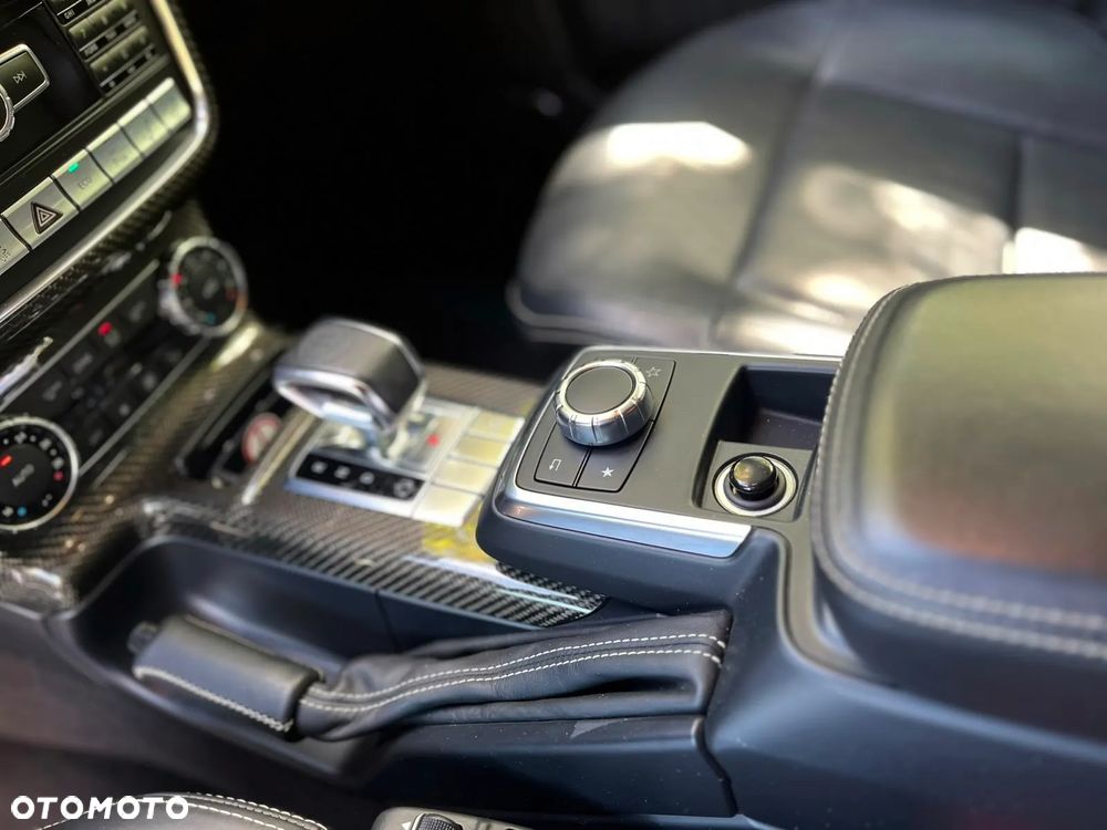 Mercedes-Benz Klasa G 63 AMG AMG SPEEDSHIFT 7G-TRONIC - 29