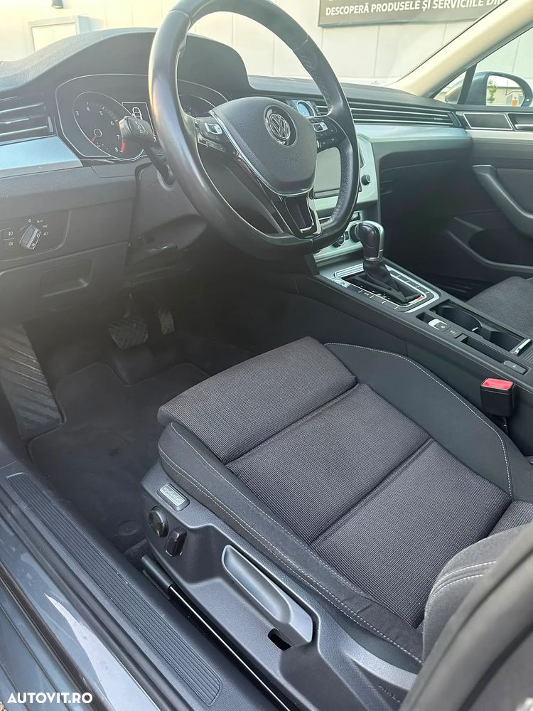 Volkswagen Passat 1.4 TSI BlueMotion Technology DSG Comfortline - 20