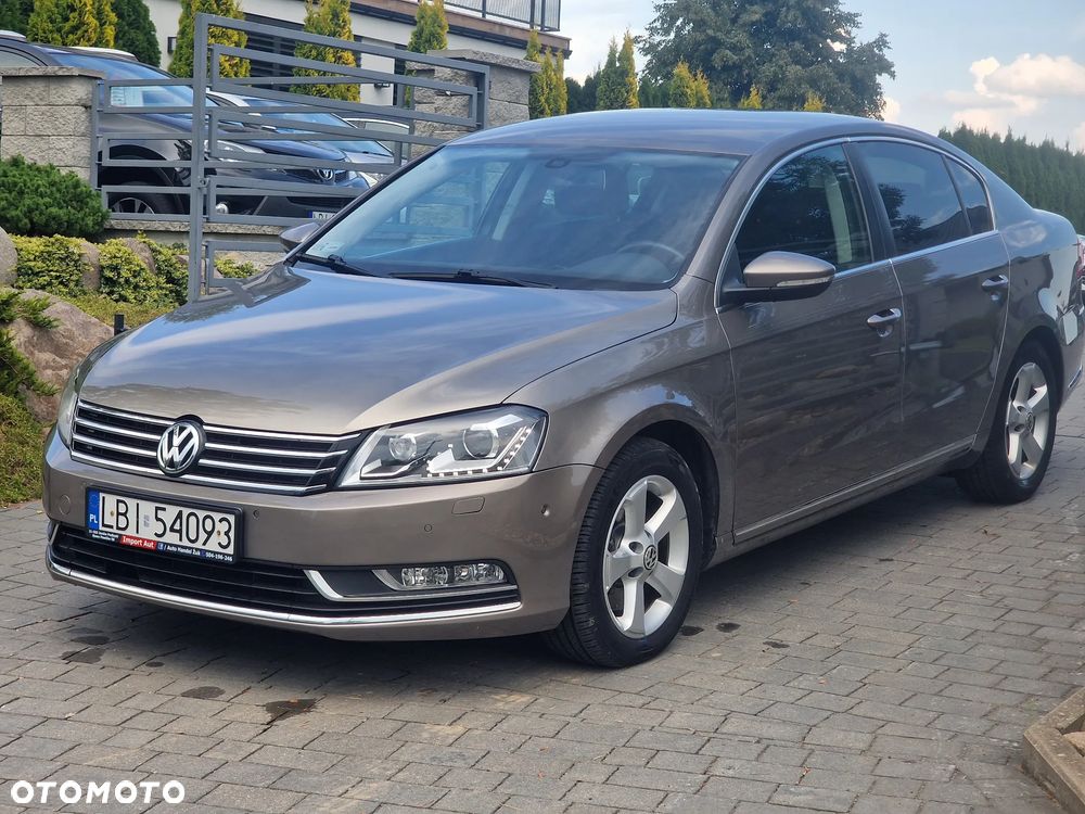 Volkswagen Passat - 18