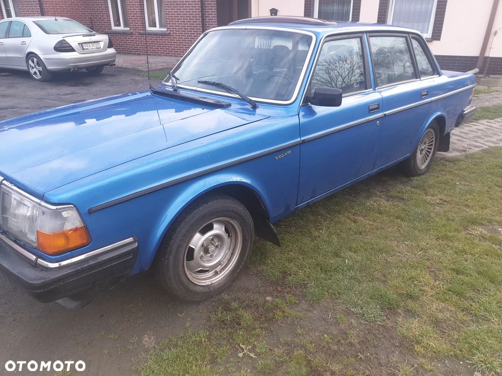 Volvo Seria 200 - 1
