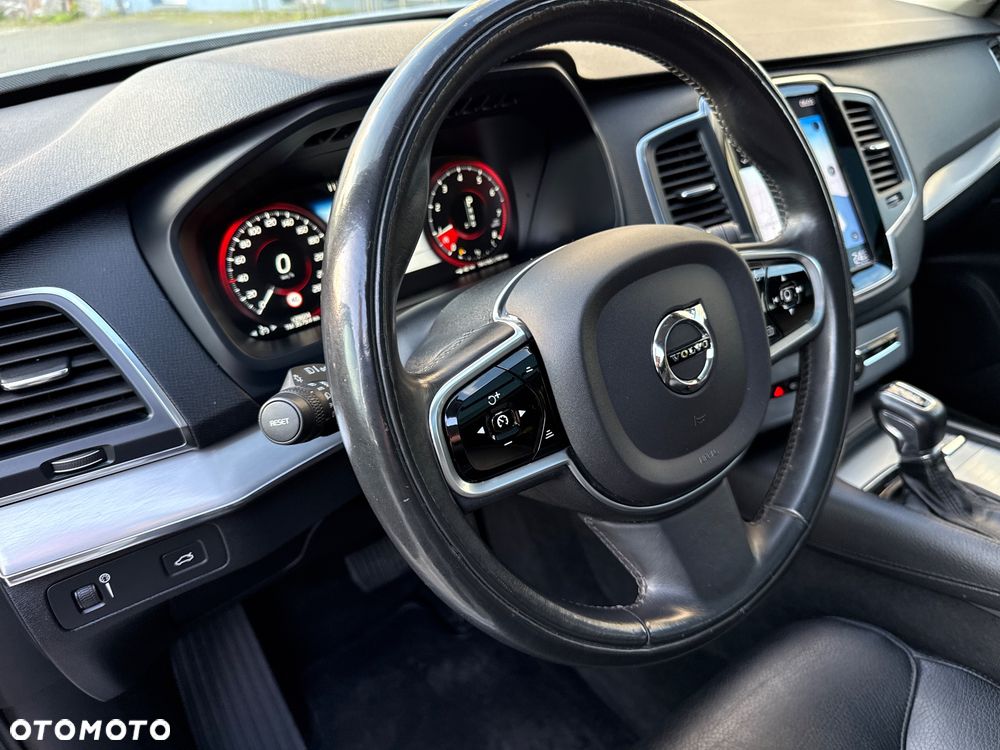 Volvo XC 90 T5 AWD Momentum - 23