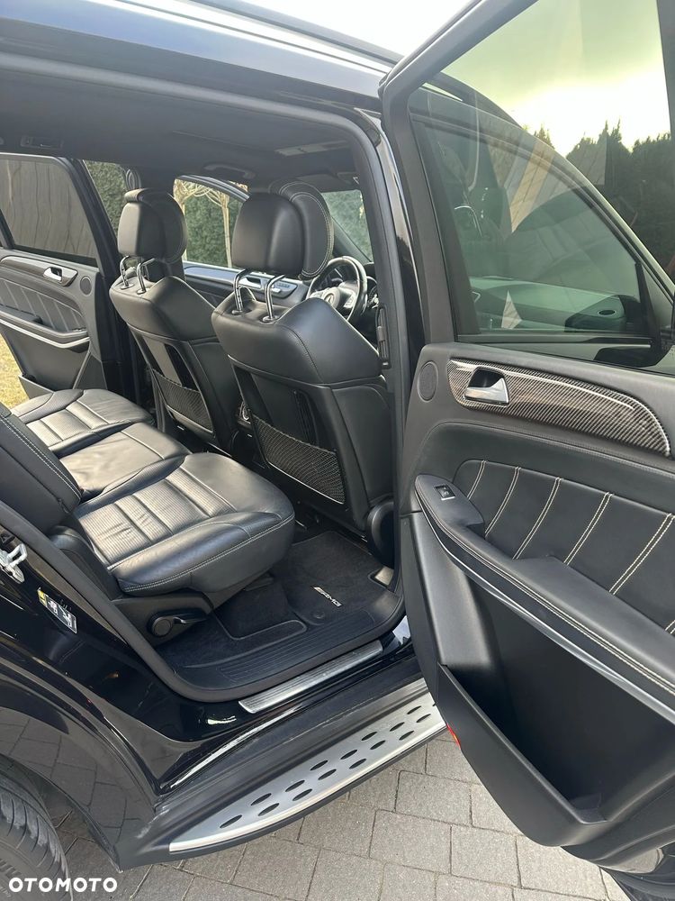 Mercedes-Benz GL - 28